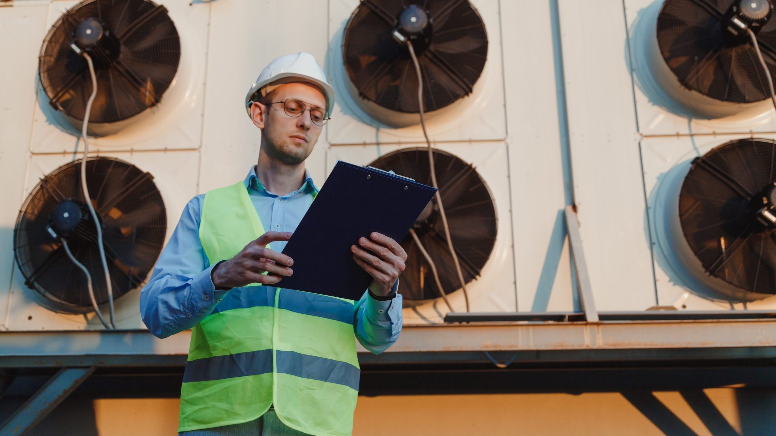 HVAC automation for an energy efficient workplace
